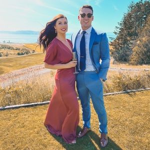 Meet your Posher, Vanessa and Dennis